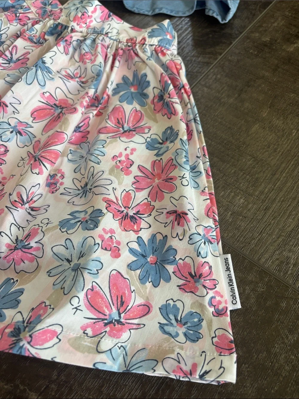 Vineyard Vines 2pc swimsuit size 4/5 and CK outfit.